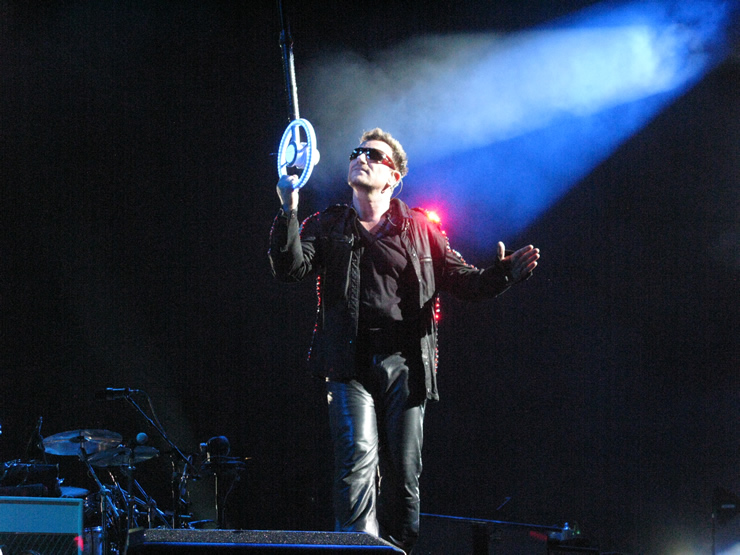 U2