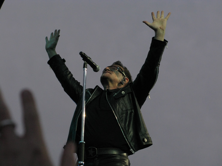 U2