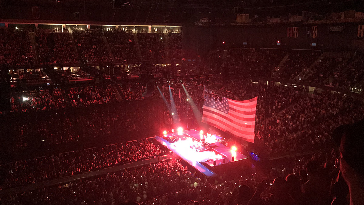 U2: American Soul (iPhone 7 Plus)