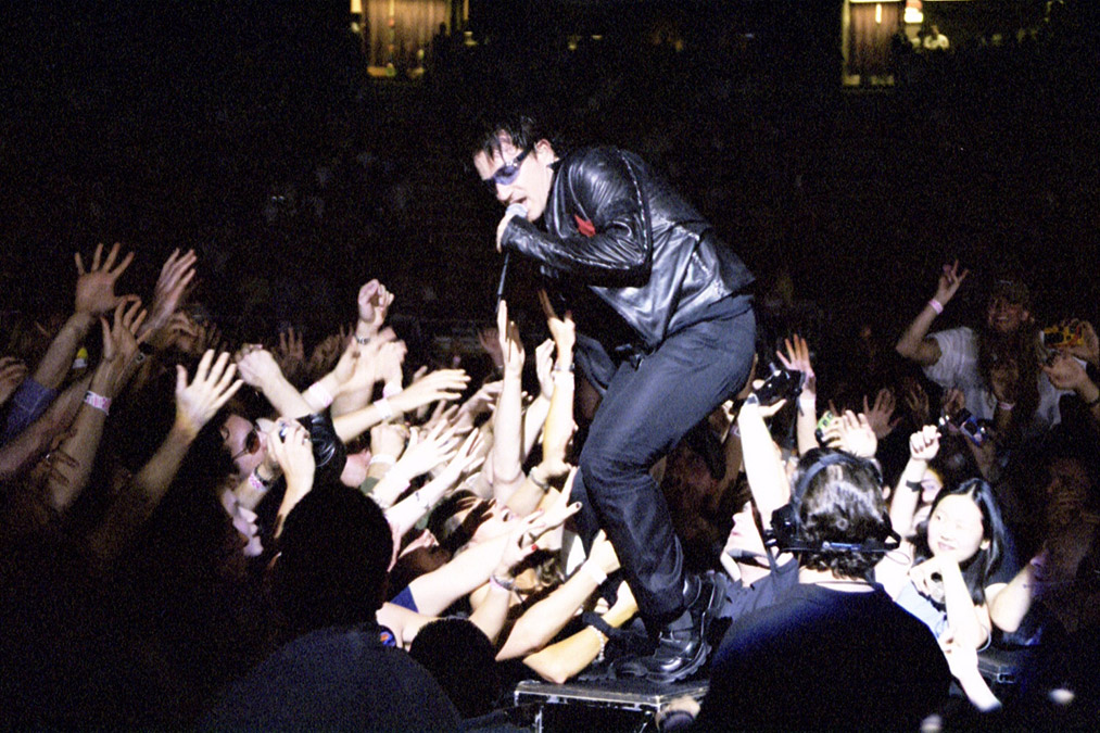 Elevation Tour U2: Bono