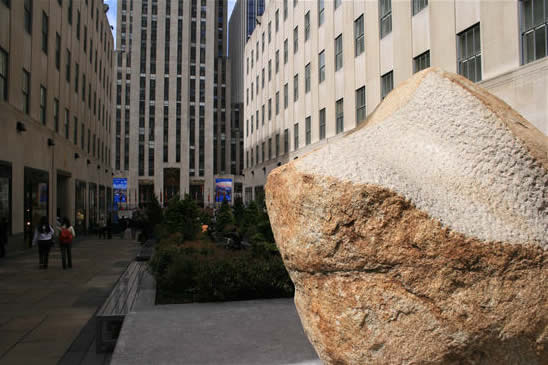 In the name of art they put this stupid rock<br>in front of the fountains at Rockefeller Plaza.