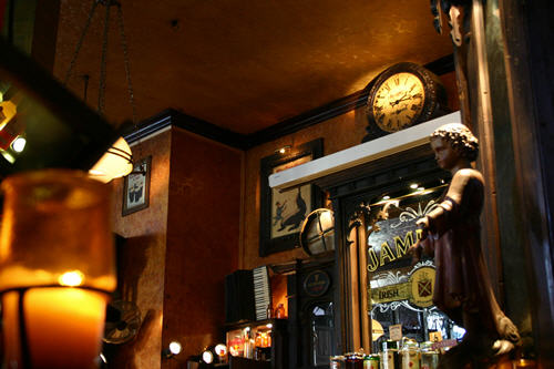 O'Reilly's, 1 Place de la Bourse