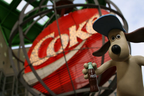 Gromit would like to teach the world to sing...
