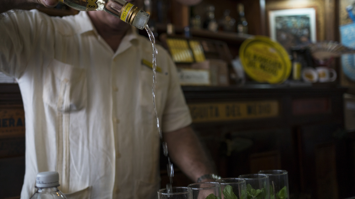 Havana: Making a Mojito