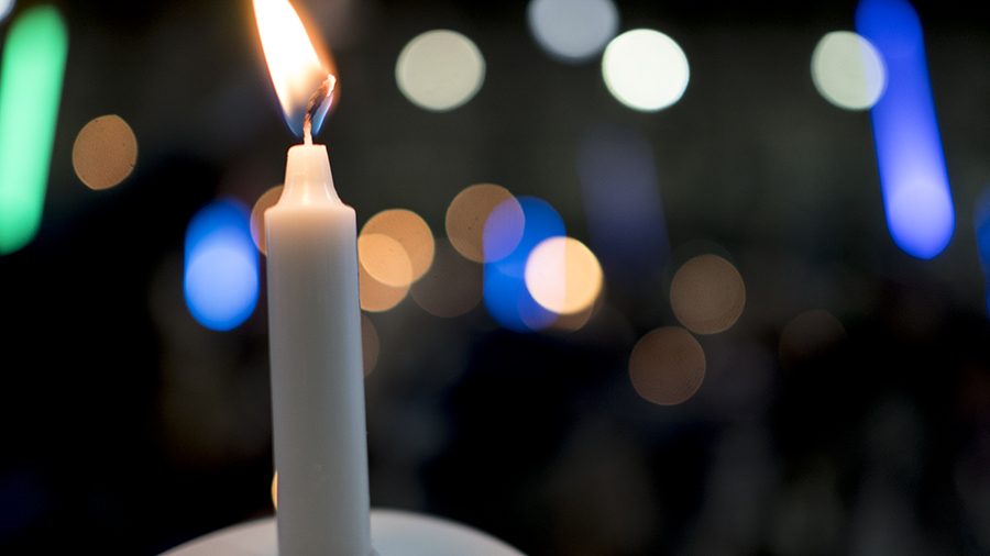 Carrie Fisher vigil at Wings Over the Rockies