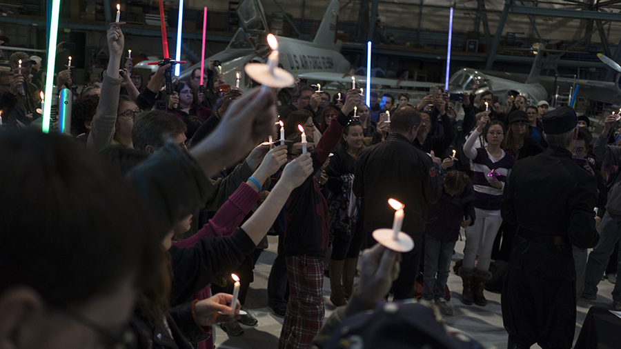 Carrie Fisher vigil at Wings Over the Rockies