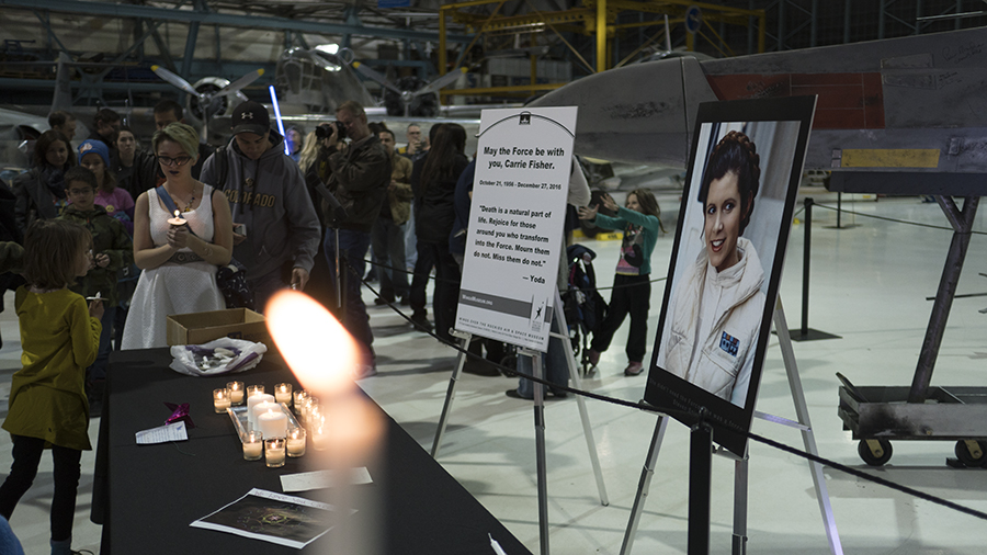 Carrie Fisher vigil at Wings Over the Rockies