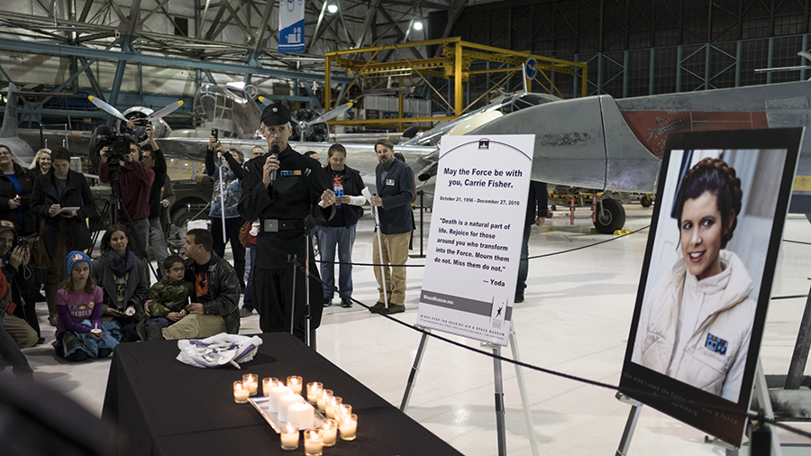 Carrie Fisher vigil at Wings Over the Rockies